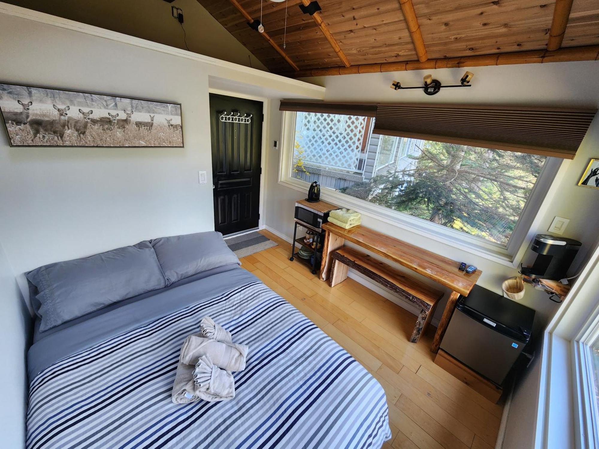 Madeira Park Oceanview Suites Buitenkant foto